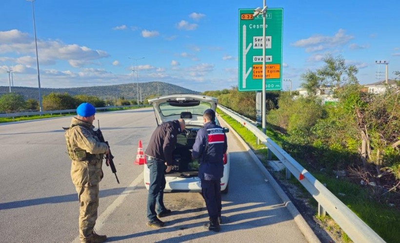 Çeşme’de jandarmadan sıkı denetim