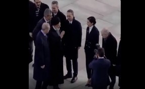 İran Cumhurbaşkanı Reisi, Hafize Gaye Erkan'ın elini sıkmadı