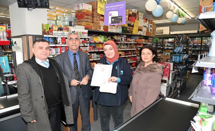 Karabağlar Belediyesi’nden esnafa büyük kolaylık
