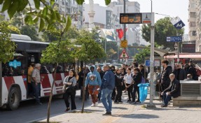 Akıllı duraklar, Büyükşehir’in kendi yazılımıyla devrede