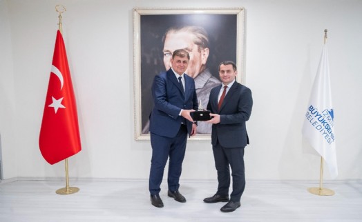 Başkan Tugay Kuzey Makedonya Başkonsolosu Fazlioski’yi ağırladı