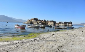 Bafa Gölü'nde kirlilik ve suda çekilme; TBMM heyetinden inceleme