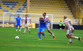 Bucaspor 1928 evde ilk kez üzüldü