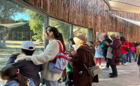Manisalı çocuklar aileleriyle İzmir Sasalı Doğal Yaşam Parkı'nI gezdi