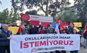 Bornova 'laiklik' için ayakta: 'Okullarımıza imam istemiyoruz'