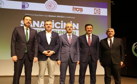 Bakan Uraloğlu: İzmir'i yat turizminin başkentine dönüştüreceğiz