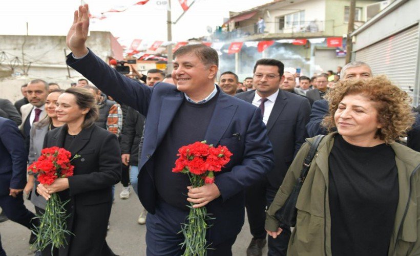 Başkan Tugay, Roman yurttaşlarla buluştu