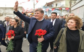 Başkan Tugay, Roman yurttaşlarla buluştu