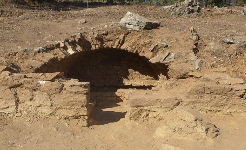 Bergama'da tarih çıktı: Çivi bile çakılmayacak!