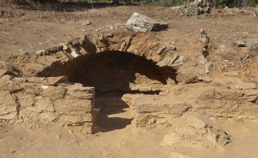 Bergama'da tarih çıktı: Çivi bile çakılmayacak!