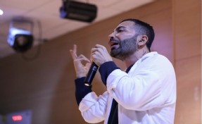 Buca Belediyesi’nden Sevgililer Günü’ne özel gösteri
