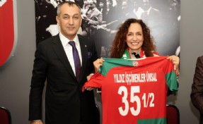 CHP Karşıyaka Adayı Yıldız İşçimenler Ünsal: Karşıyaka sporun başkenti olacak