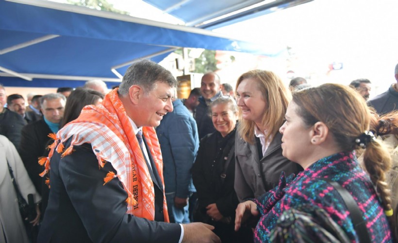 Cemil Tugay: İzmir gurur duyulan örnek şehirlerden biri olacak