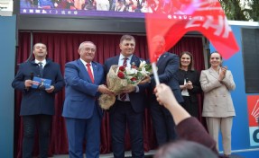 Cemil Tugay: İzmir’in halkının hakkında gözü olan kaybedecek