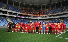Göztepe, ikinci sıradaki yerini sağlamlaştırdı