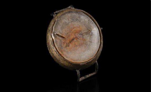 Hiroşima'nın kalıntılarında bulunan kol saati 31 bin dolara satıldı