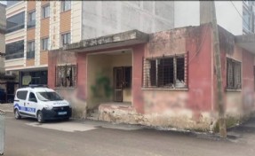 İzmir’de bir genç metruk evde ölü bulundu