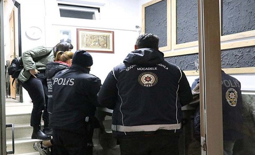 İzmir'de 'Kalkan-15' operasyonu: 35 otele işlem yapıldı!