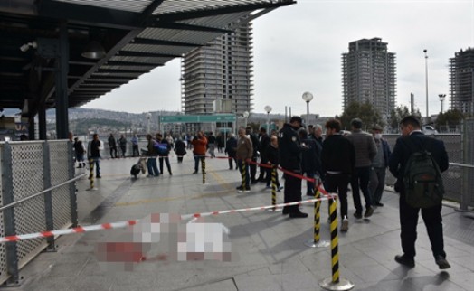 Aktarma merkezinde 1 kişiyi öldürüp, 1 kişiyi yaralayan silahlı saldırganlar yakalandı