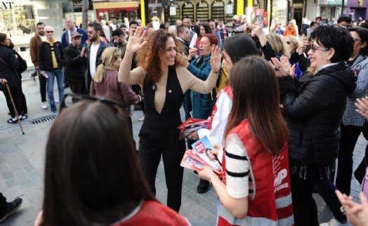 CHP'li Yıldız Ünsal’dan ‘Açık Hava Kent Müzesi’ ve ‘Karşıyaka Karnavalı’ müjdesi