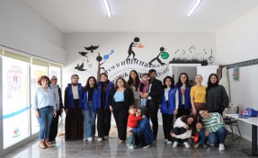 İzmir'de 'sENGELaşılır' projesi ile Down sendromlu çocuklara dil terapisi