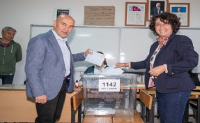 Tunç Soyer oyunu kullandı; Daima demokrasi!