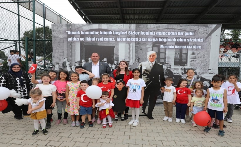 23 Nisan coşkusu Menderes’i sardı