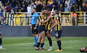 Bucaspor 1928 şampiyonluğunda gurbette