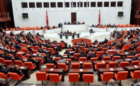 CHP’den üç grup başkanvekili ortak imzalı yasa teklifi : ‘Asgari ücrete üç ayda bir zam’
