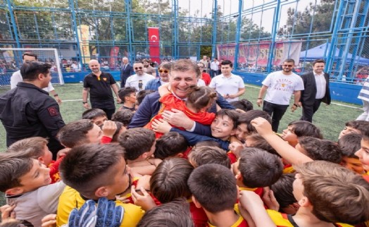 Cemil Tugay: Bütün İzmir’in belediye başkanıyım!