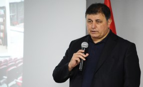 Cemil Tugay'dan Van açıklaması: Bu yanlıştan derhal geri dönülmeli