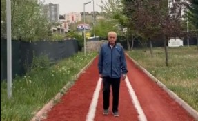 Devlet Bahçeli'den ilginç 'yürüyüş' görüntüsü