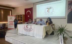 İzmir Tabip Odası'nda seçimli genel kurul yapıldı