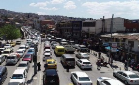 TÜİK açıkladı: İzmir'de trafiğe kayıtlı araç sayısı kaç oldu?