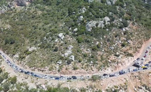 Kelebekler Vadisi'nde manzara kuyruğu