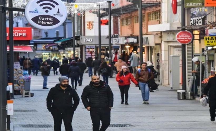 Kemeraltı’nda ücretsiz internet ağı genişliyor