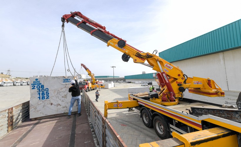 Marble İzmir'de ilk doğal taş alana getirildi