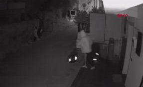 Muğla Bodrum'da elektrikli bisiklet hırsızlığı kamerada