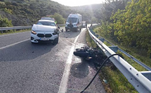 Otomobille çarpışan motosikletin sürücüsü ağır yaralandı