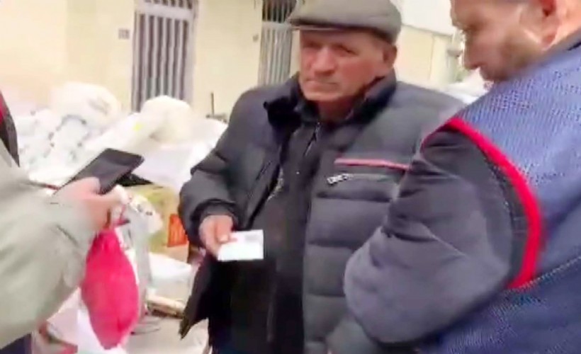 Sahte kimlikle seyyar satıcılık yapan cinayet şüphelisi, 5 yıl sonra yakalandı