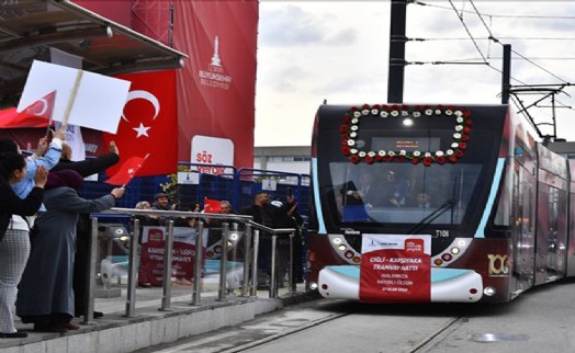 Çiğli Tramvayı arıza verdi: Seferler normale döndü