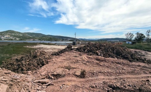 Sulak alanda doğa katliamı: Flamingo cenneti çöplüğe döndü