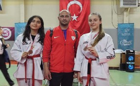 Taekwondo Yıldızlar İzmir İl Şampiyonası'nda Foça rüzgarı