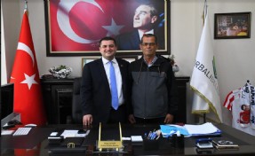 Torbalı Belediye Başkanı Övünç Demir, bando şefine sahip çıktı