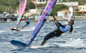 Windsurf Türkiye Şampiyonası Foça'da başlayacak