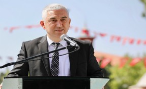 Başkan Çelik Bergama Belediyesi'nin borcunu açıkladı