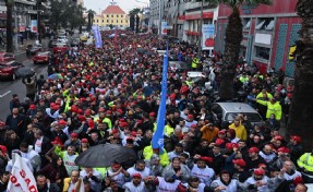 Belediye-İş'ten Tugay'a 'bankamatikçi' çağrısı: Tasarruf yapacaksanız...