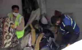 Erzurum'da bir evden 20 ton çöp çıktı!