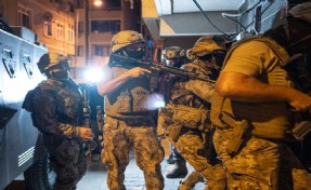 İzmir'de çocuk tacizcilerine 'Sibergöz-37' baskınları!