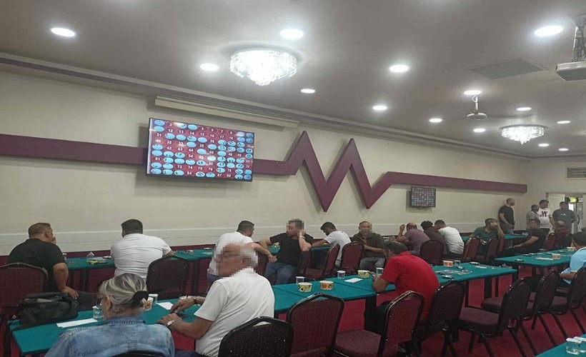 İzmir'de kumar oynatılan mekan mühürlendi: 186 kişiye ceza yağdı!